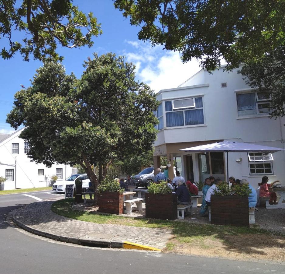 Matshana Lodge Hermanus Buitenkant foto
